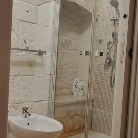 Dioniso בית הארחה